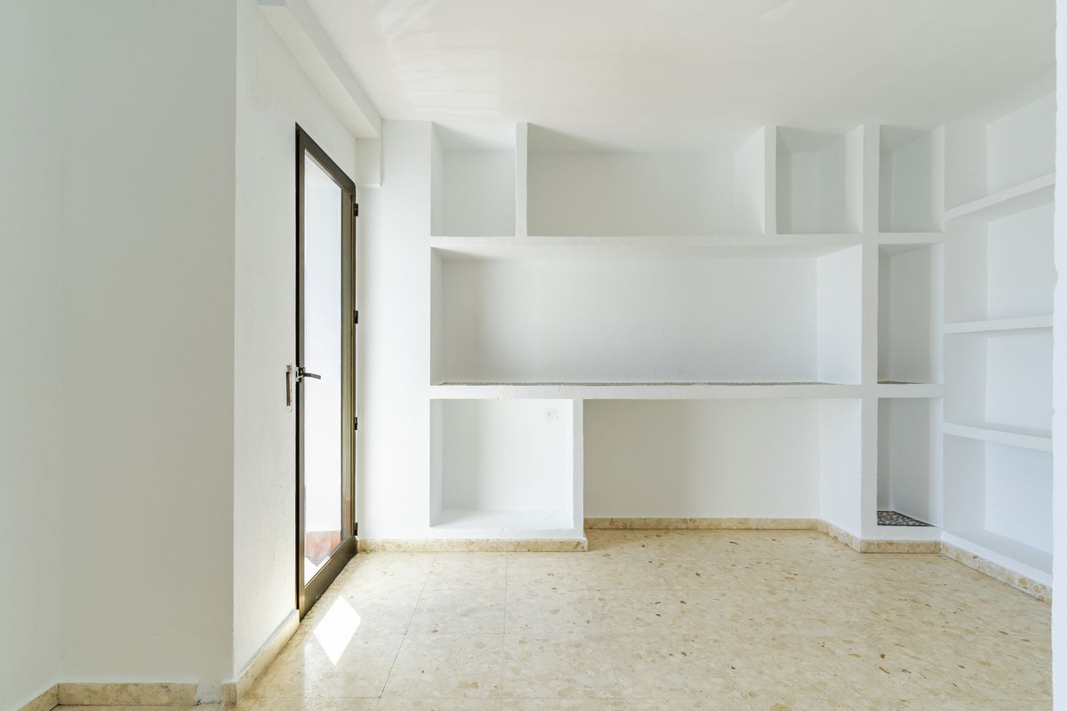 Appartement te koop in San Luis de Sabinillas | 4 slaapkamers H5330626