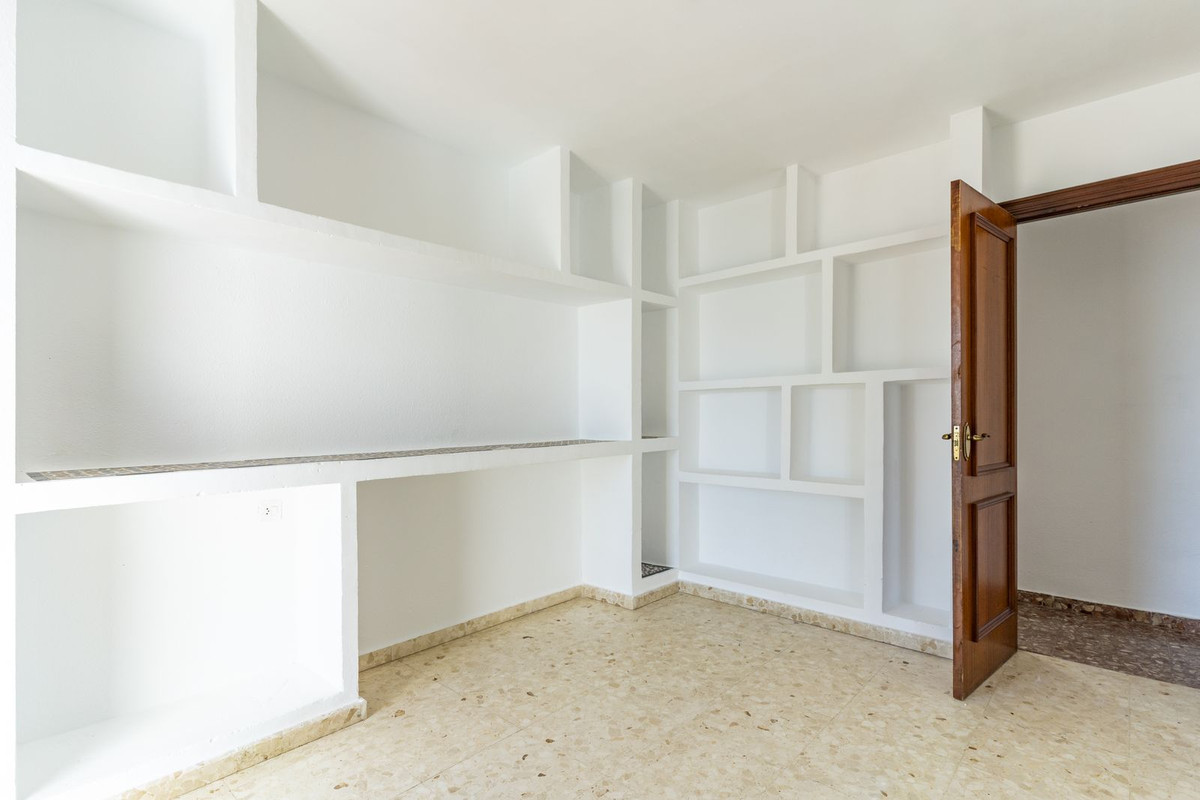 Appartement te koop in San Luis de Sabinillas | 4 slaapkamers H5330626