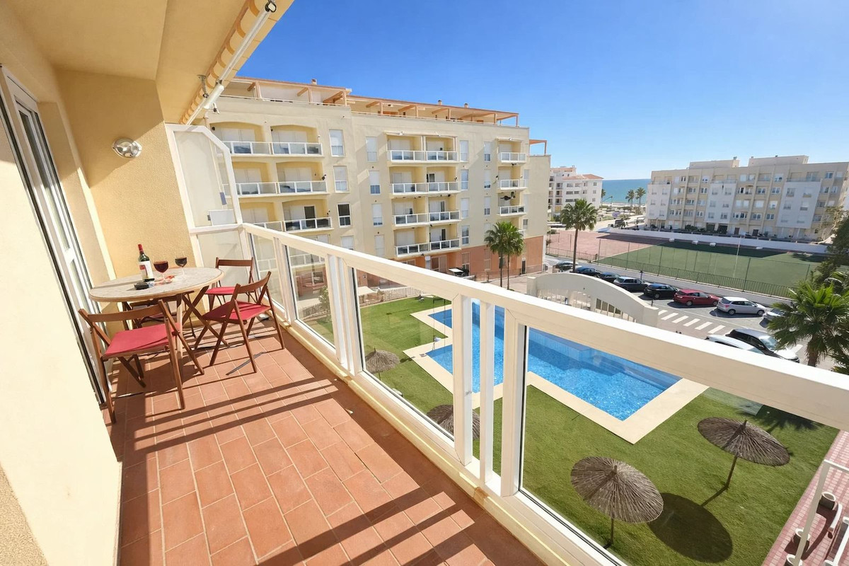 Appartement te koop in San Luis de Sabinillas | 2 slaapkamers H5350771