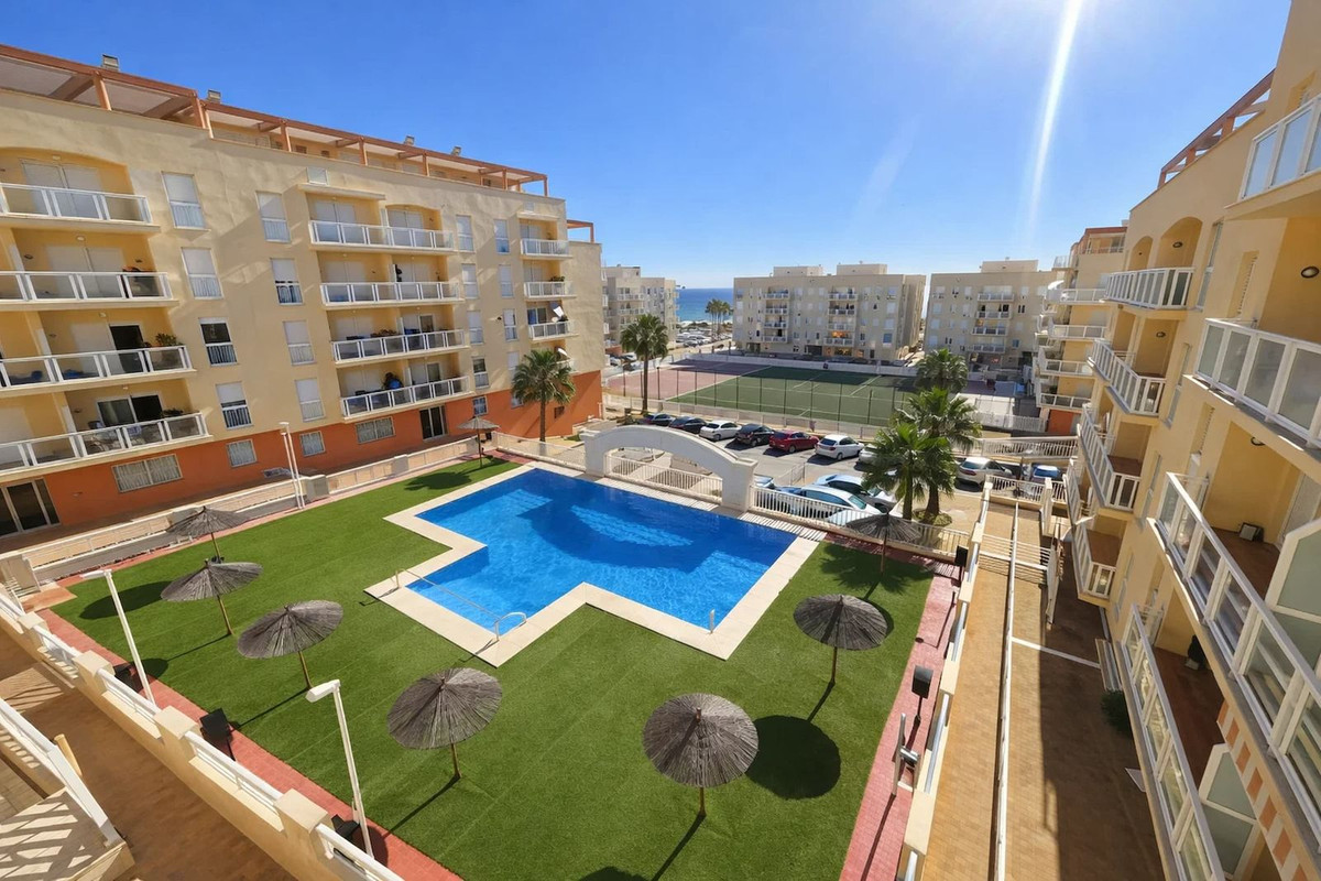 Appartement te koop in San Luis de Sabinillas | 2 slaapkamers H5350771