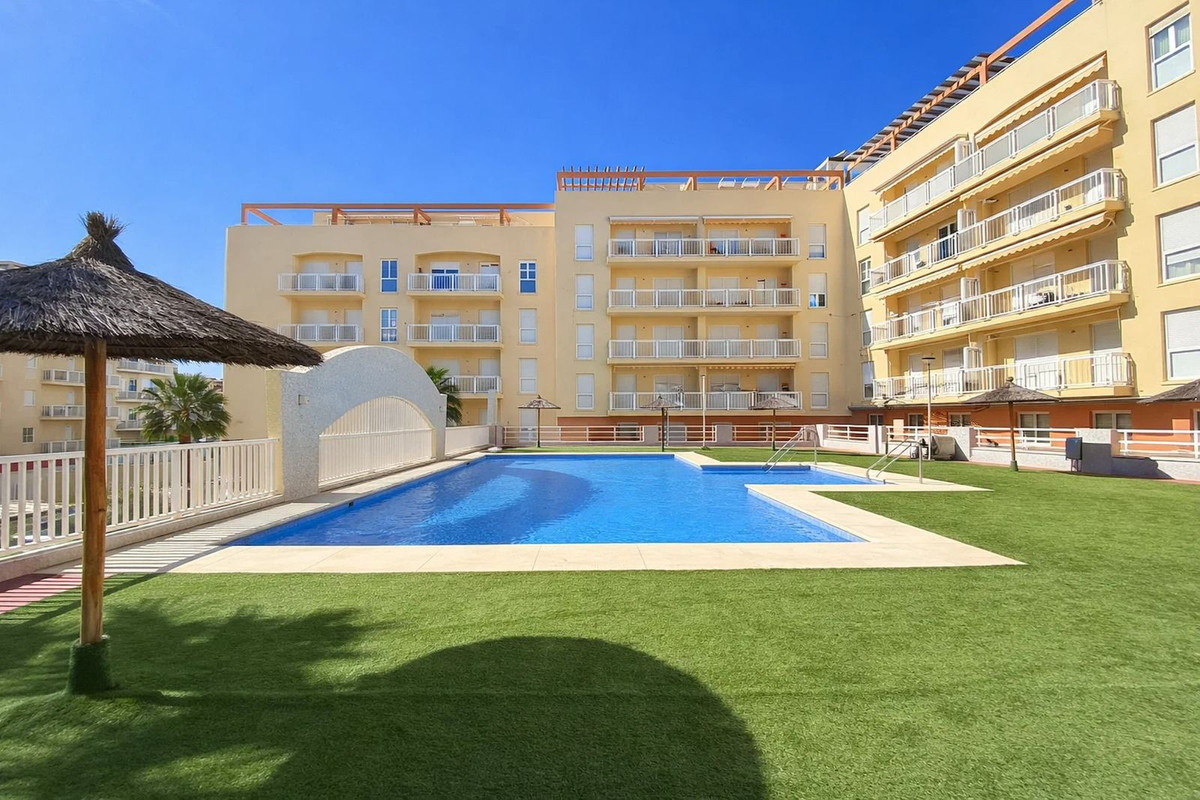 Appartement te koop in San Luis de Sabinillas | 2 slaapkamers H5350771