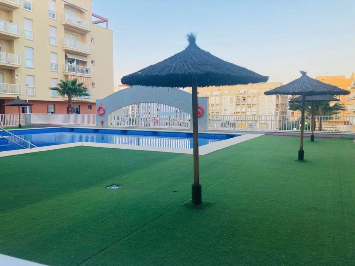 Appartement te koop in San Luis de Sabinillas | 2 slaapkamers H5366170