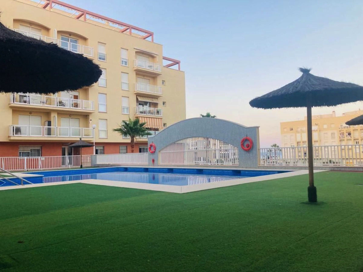 Appartement te koop in San Luis de Sabinillas | 2 slaapkamers H5366170