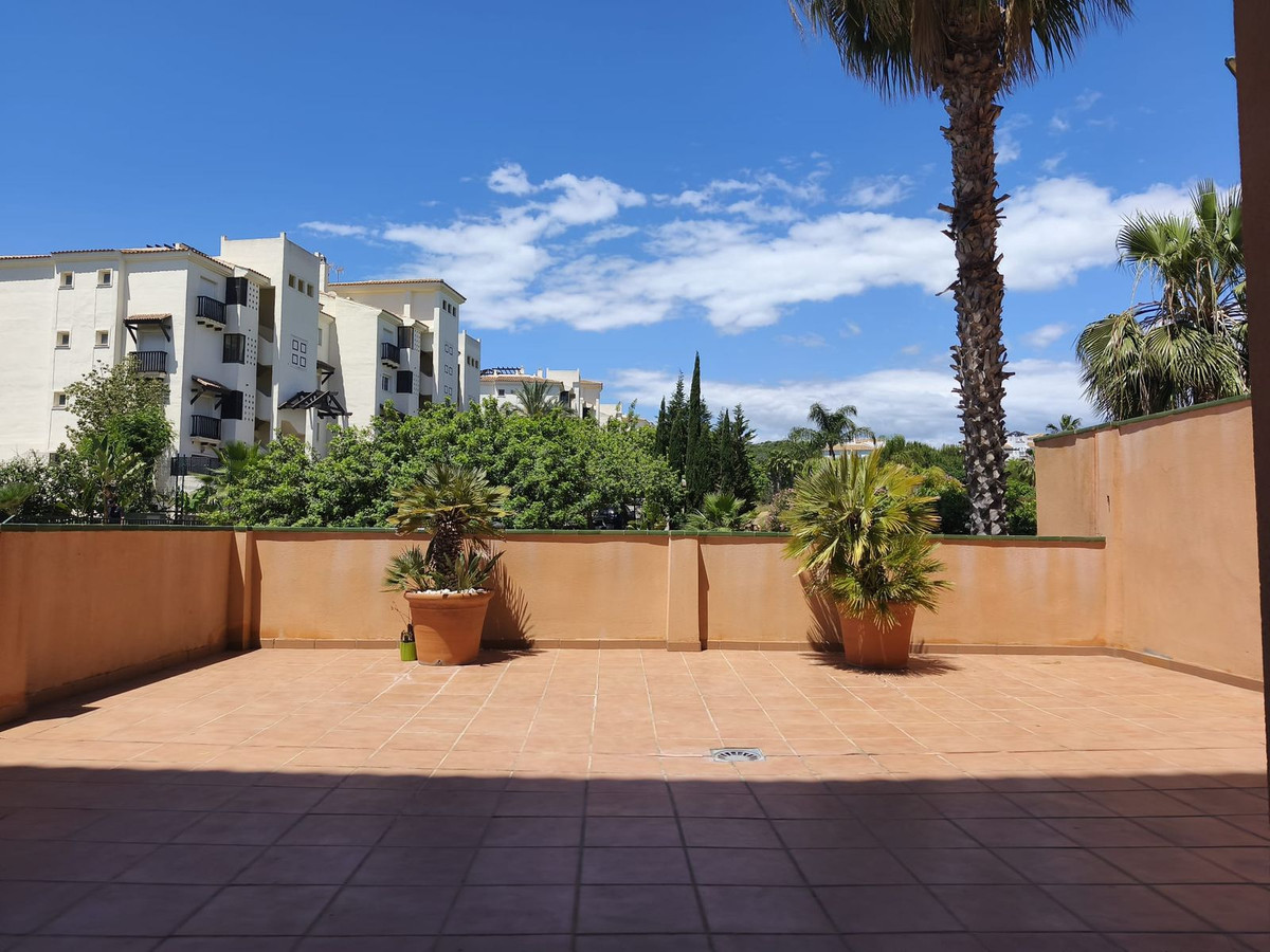 Appartement te koop in San Luis de Sabinillas | 1 slaapkamers H5381902