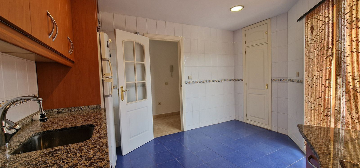 Appartement te koop in San Luis de Sabinillas | 1 slaapkamers H5381902