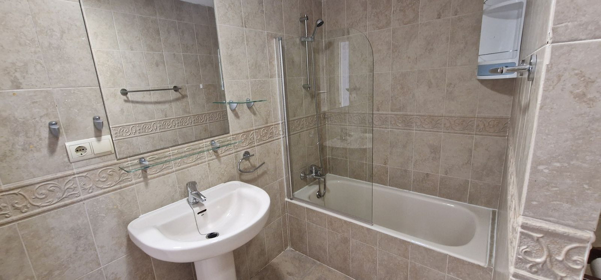 Appartement te koop in San Luis de Sabinillas | 1 slaapkamers H5381902