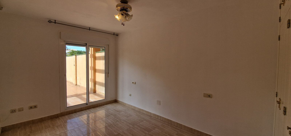 Appartement te koop in San Luis de Sabinillas | 1 slaapkamers H5381902