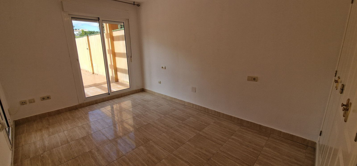 Appartement te koop in San Luis de Sabinillas | 1 slaapkamers H5381902