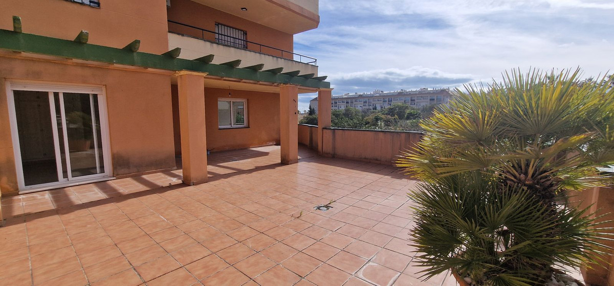 Appartement te koop in San Luis de Sabinillas | 1 slaapkamers H5381902
