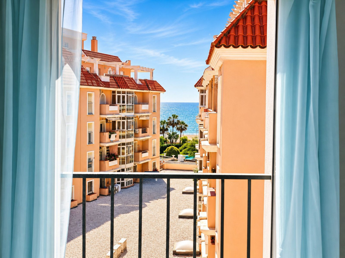 Appartement te koop in San Luis de Sabinillas | 2 slaapkamers H5394283