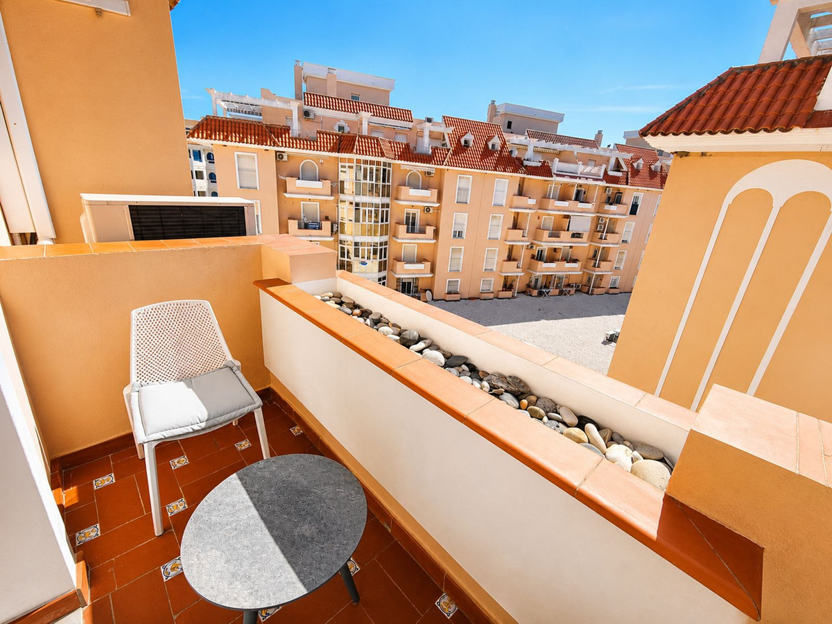 Appartement te koop in San Luis de Sabinillas | 2 slaapkamers H5394283