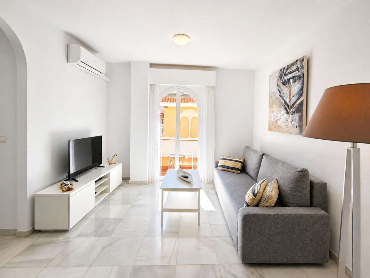 Appartement te koop in San Luis de Sabinillas | 2 slaapkamers H5394283