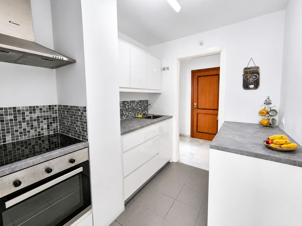 Appartement te koop in San Luis de Sabinillas | 2 slaapkamers H5394283