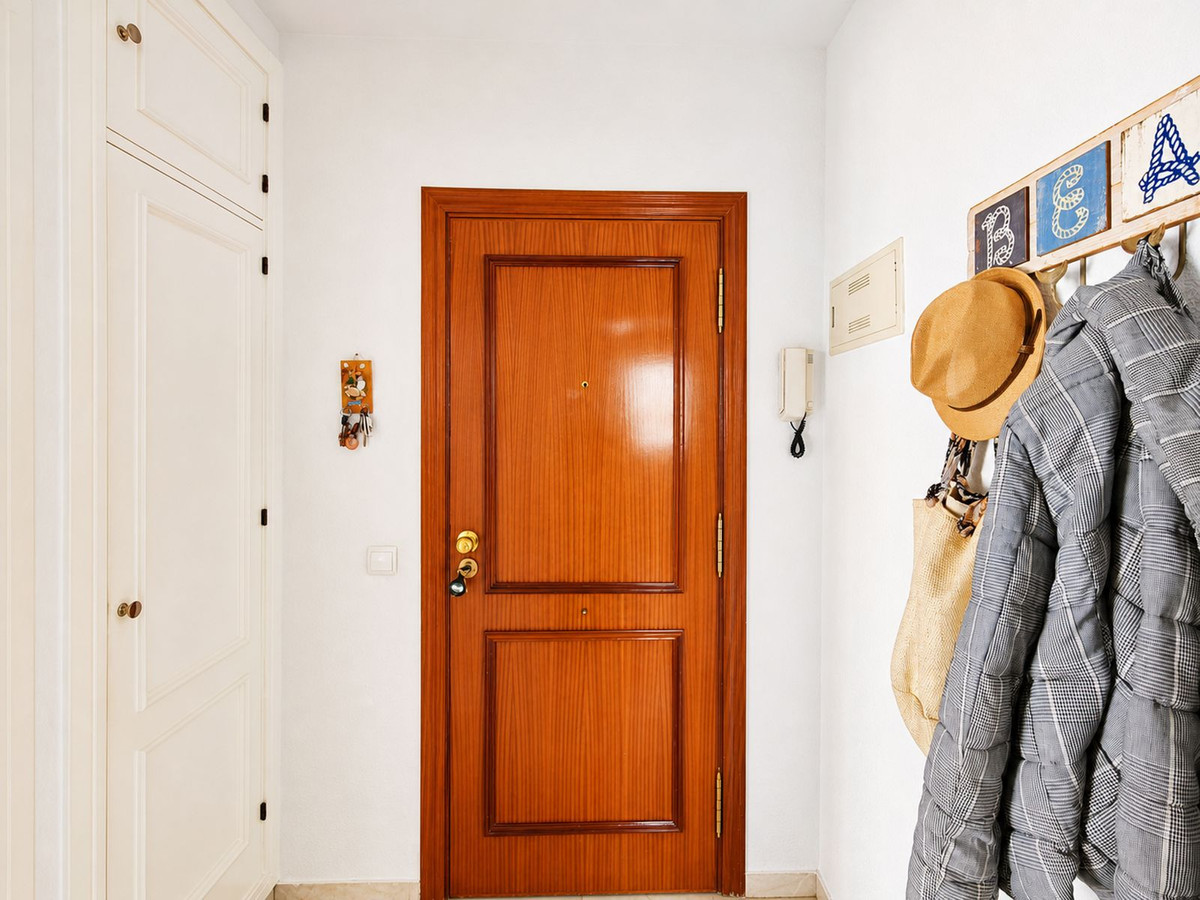 Appartement te koop in San Luis de Sabinillas | 2 slaapkamers H5394283