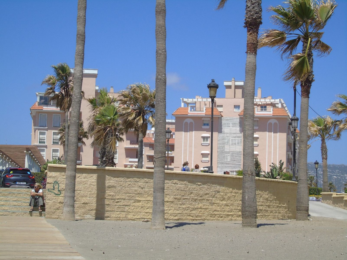 Appartement te koop in San Luis de Sabinillas | 2 slaapkamers H5394283