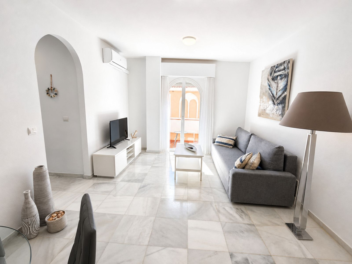 Appartement te koop in San Luis de Sabinillas | 2 slaapkamers H5394283