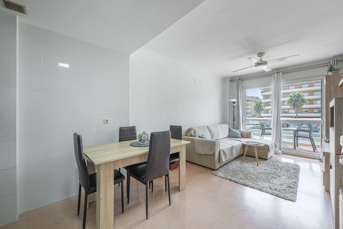 Appartement te koop in San Luis de Sabinillas | 2 slaapkamers H5448283