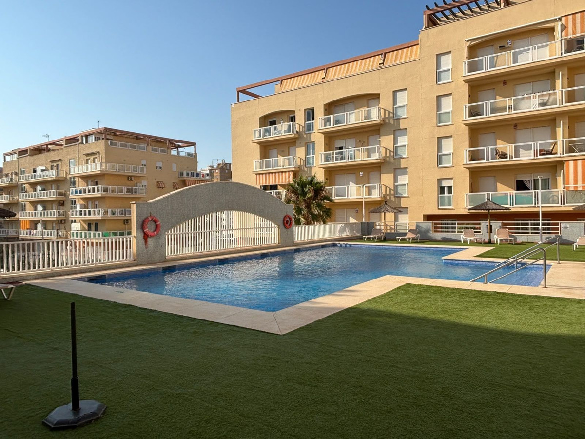 Appartement te koop in San Luis de Sabinillas | 2 slaapkamers H5448283