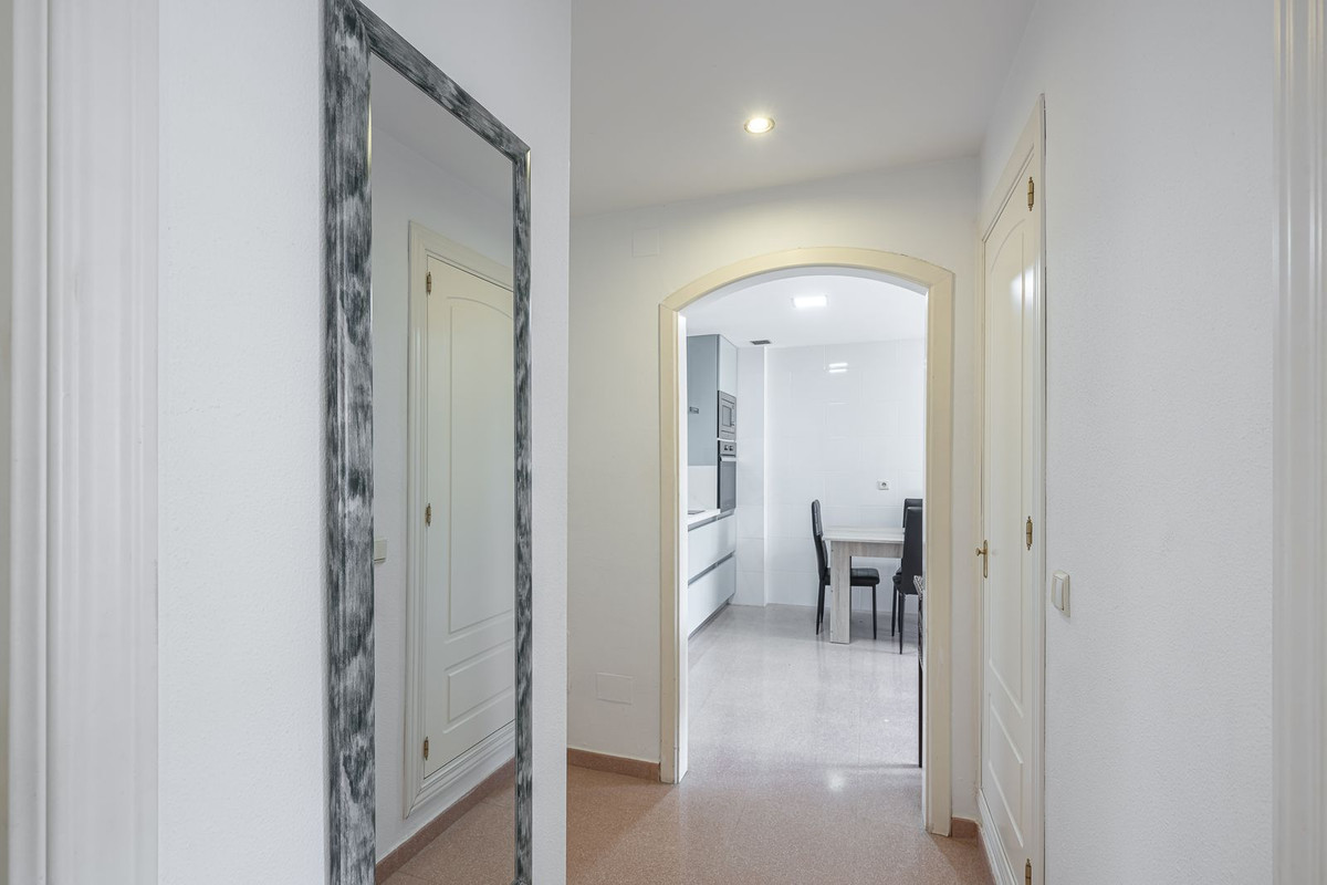 Appartement te koop in San Luis de Sabinillas | 2 slaapkamers H5448283