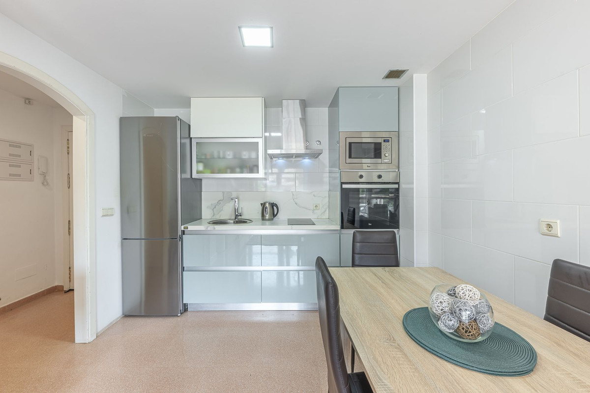 Appartement te koop in San Luis de Sabinillas | 2 slaapkamers H5448283