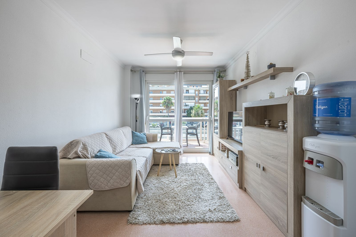 Appartement te koop in San Luis de Sabinillas | 2 slaapkamers H5448283