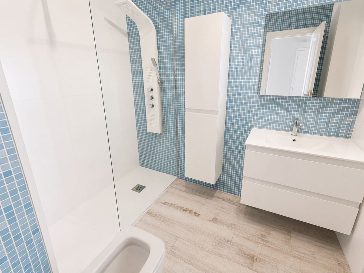 Appartement te koop in San Luis de Sabinillas | 2 slaapkamers H5453524