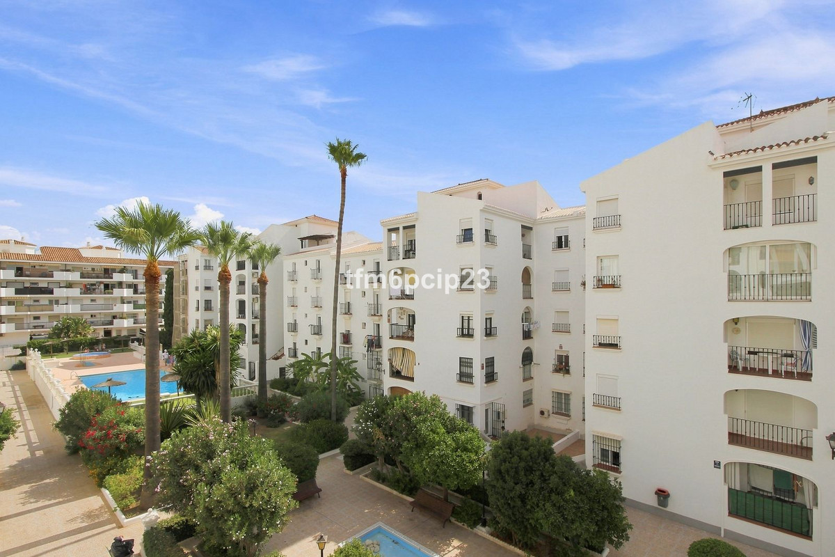 Appartement te koop in San Luis de Sabinillas | 3 slaapkamers H5470192