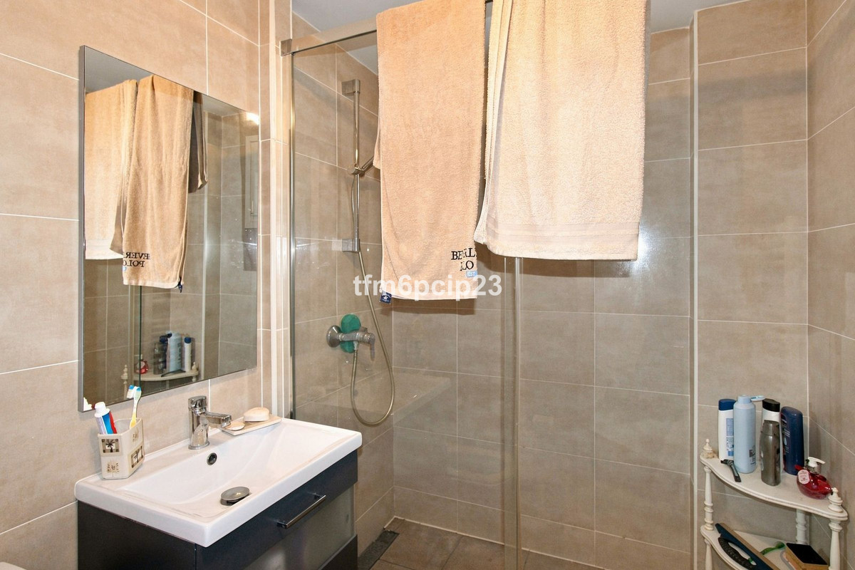 Appartement te koop in San Luis de Sabinillas | 3 slaapkamers H5470192