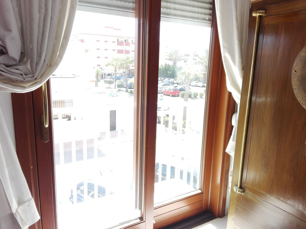 Appartement te koop in San Luis de Sabinillas | 2 slaapkamers H5489998