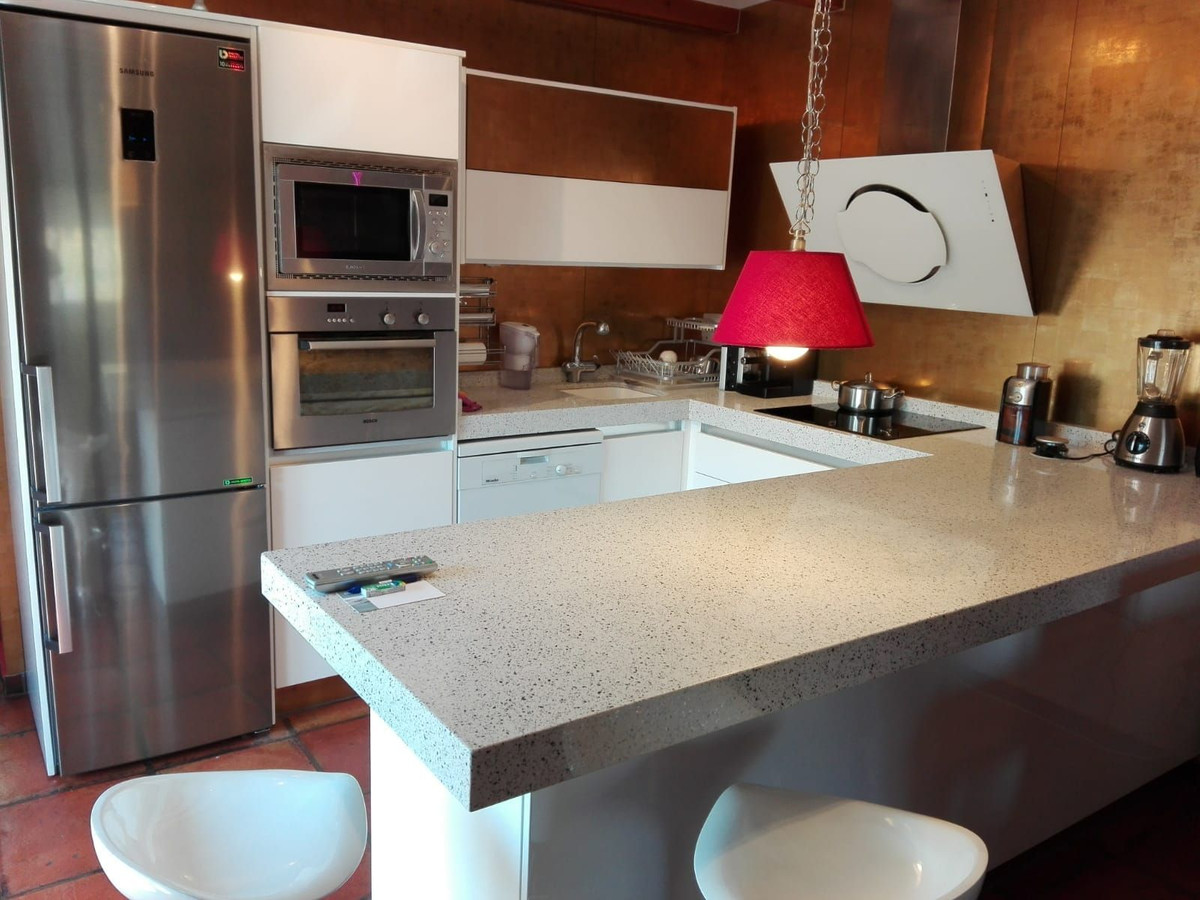 Appartement te koop in San Luis de Sabinillas | 2 slaapkamers H5489998
