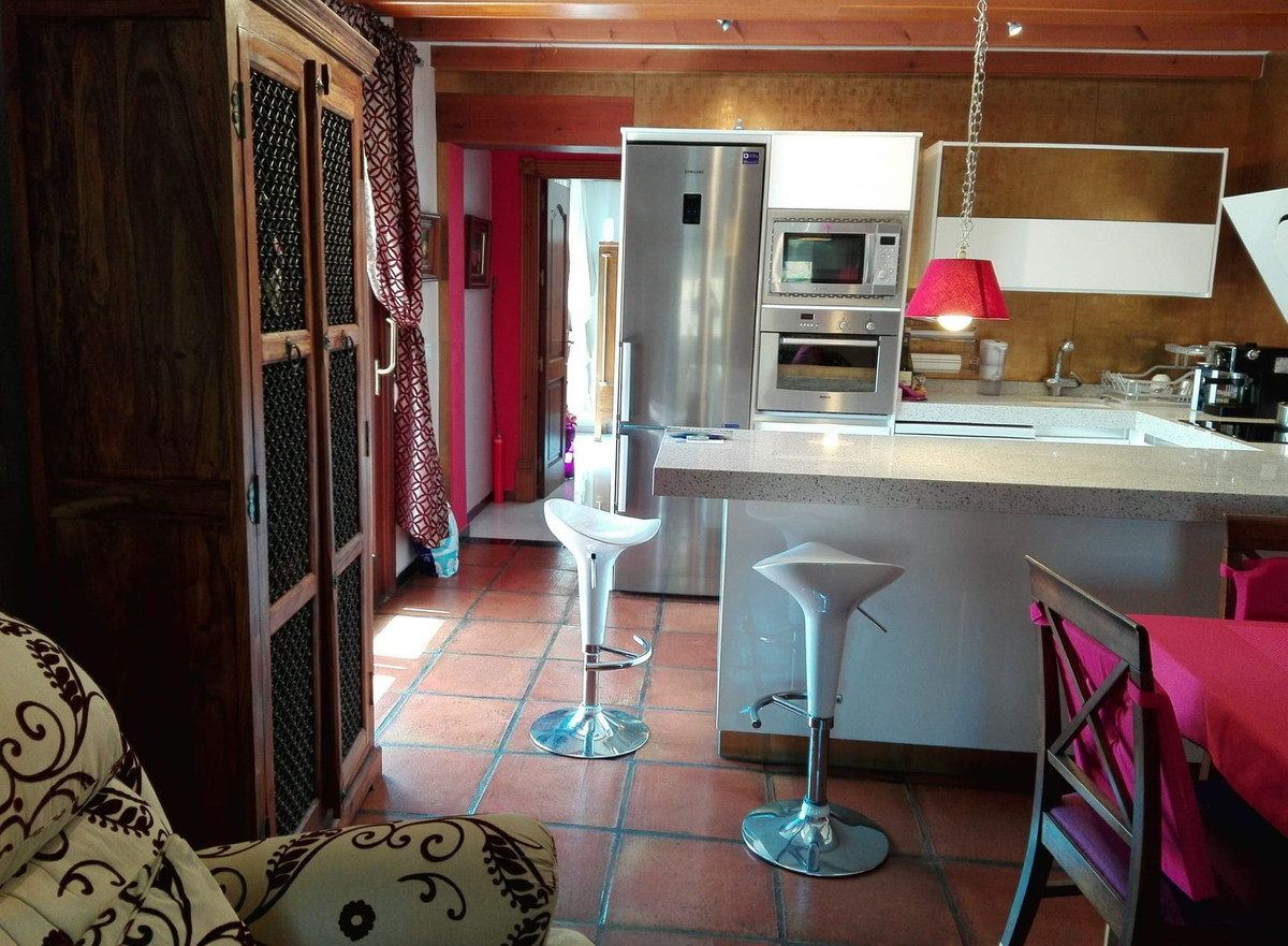 Appartement te koop in San Luis de Sabinillas | 2 slaapkamers H5489998