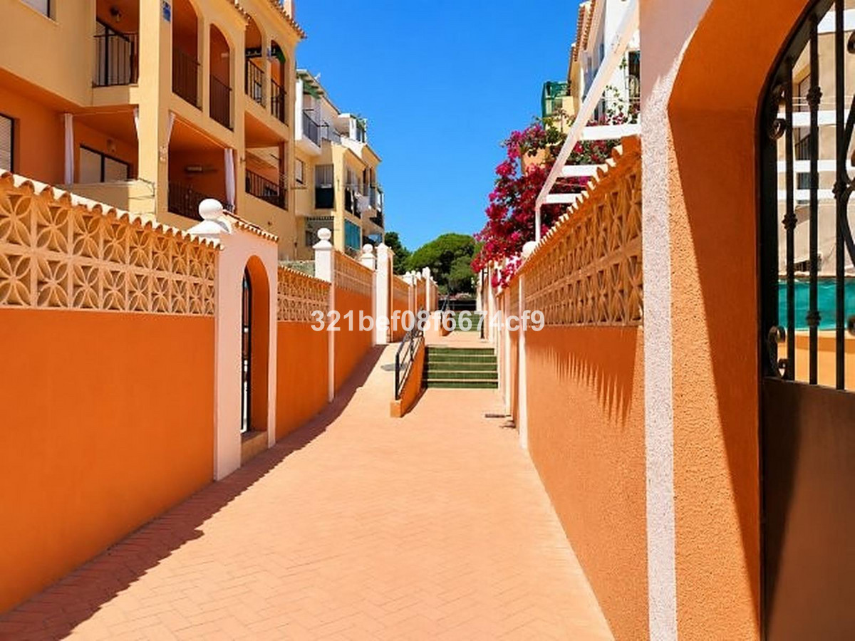 Appartement te koop in San Luis de Sabinillas | 2 slaapkamers H5500297
