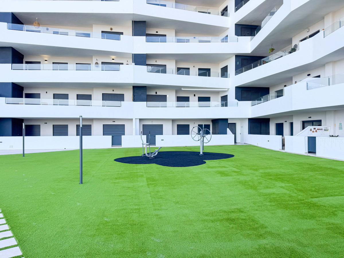 Appartement te koop in San Miguel de Salinas | 2 slaapkamers H5295682