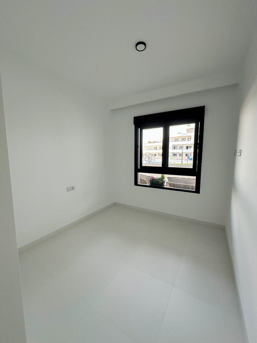 Appartement te koop in San Miguel de Salinas | 2 slaapkamers H5303041