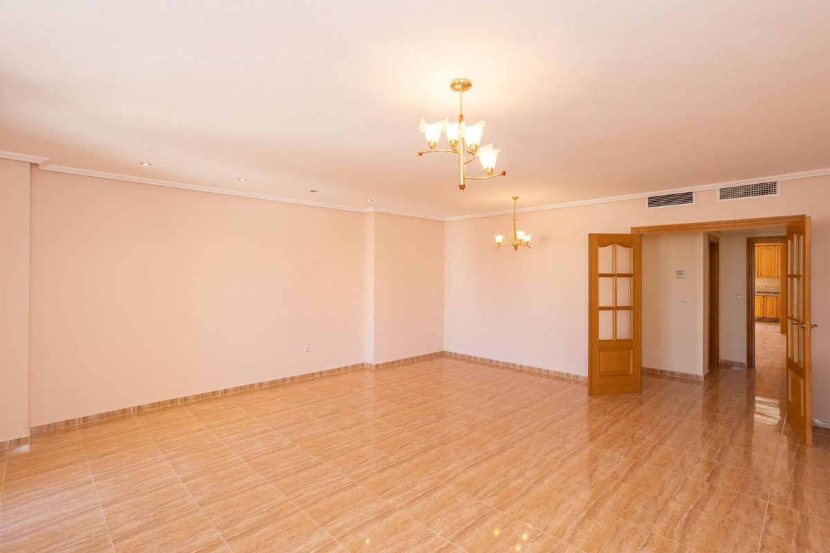 Appartement te koop in San Miguel de Salinas | 4 slaapkamers H5395321