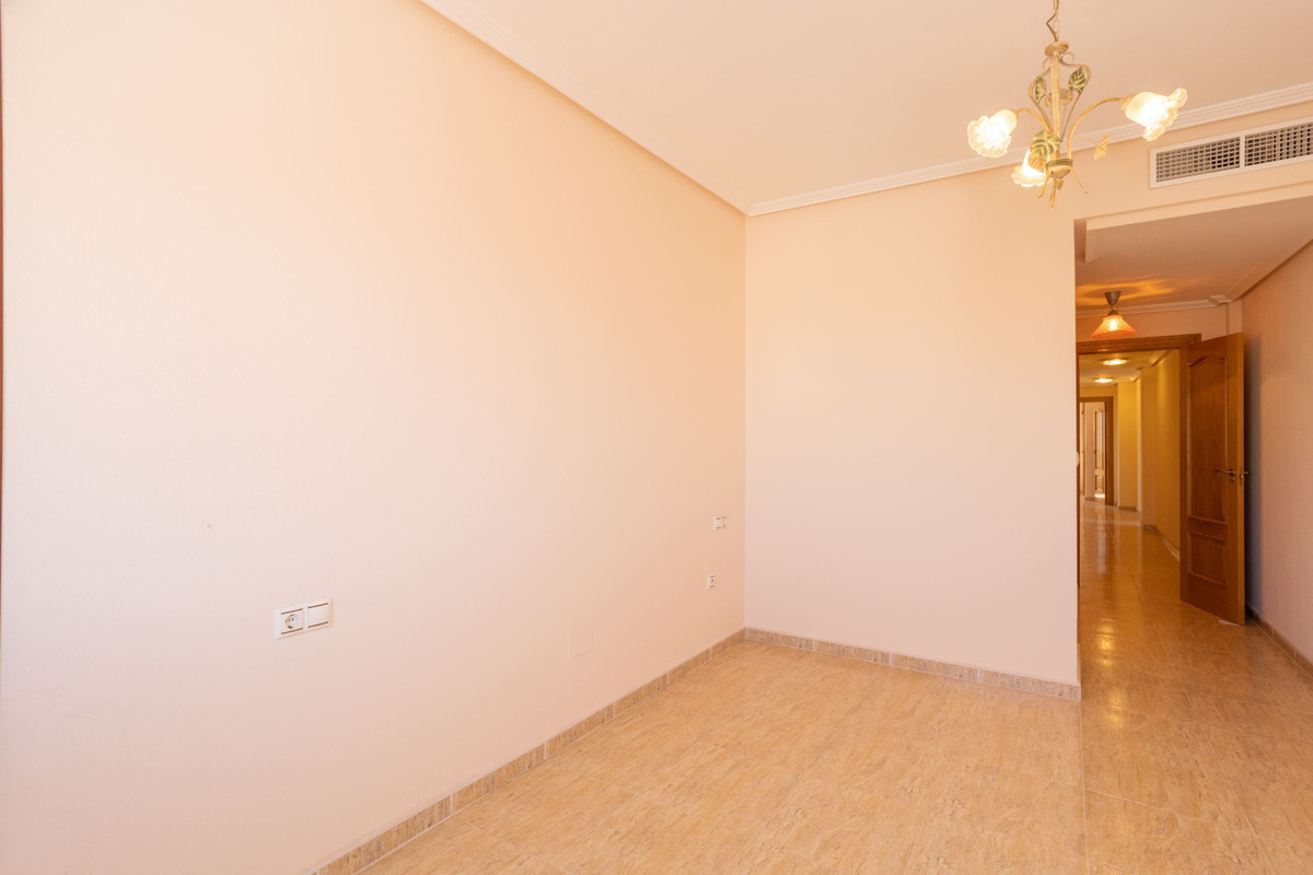 Appartement te koop in San Miguel de Salinas | 4 slaapkamers H5395321