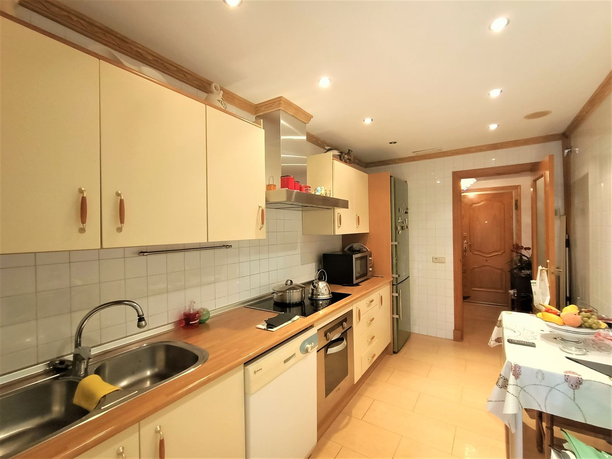 Appartement te koop in San Pedro de Alcántara | 3 slaapkamers H4309864