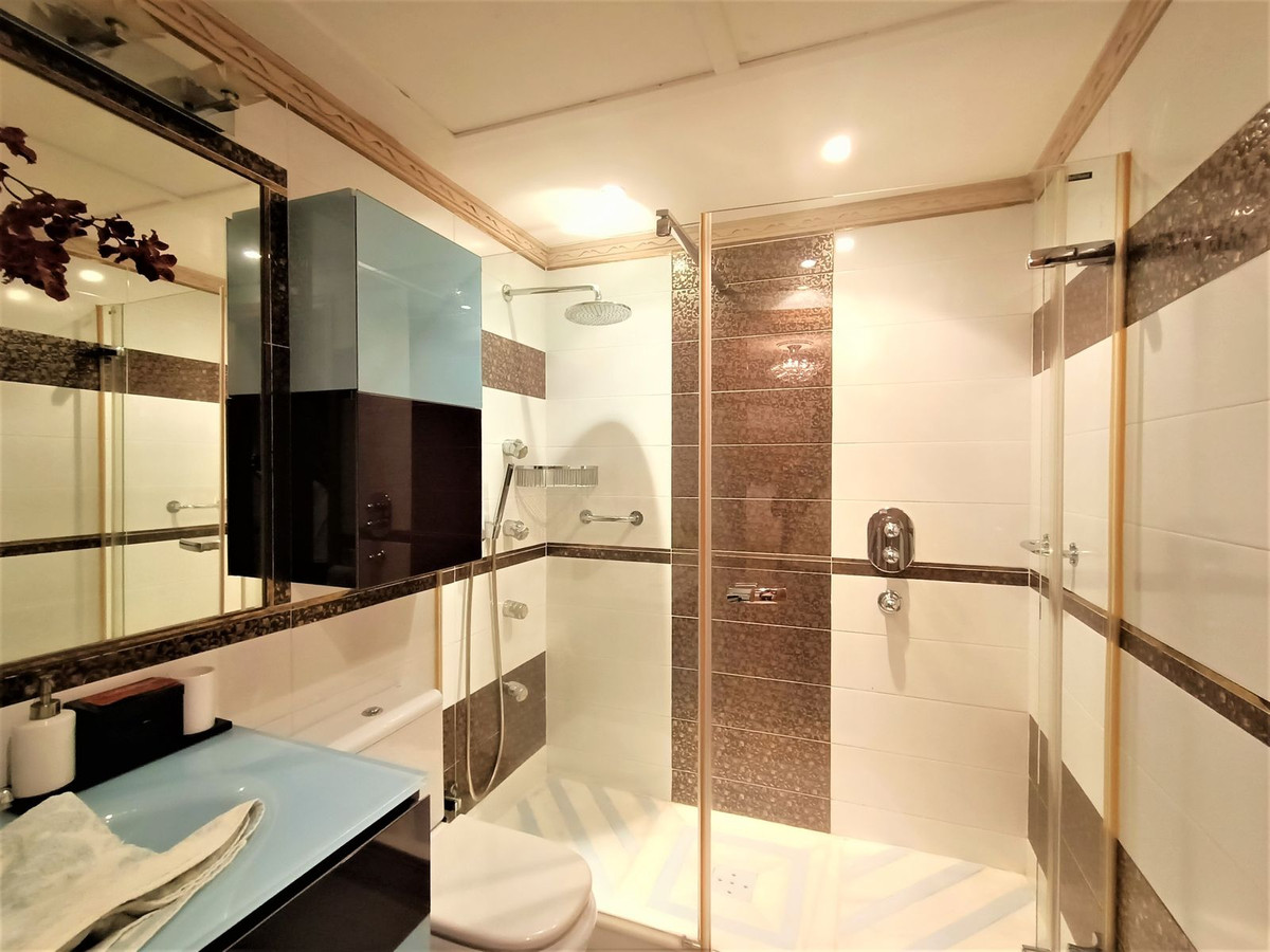 Appartement te koop in San Pedro de Alcántara | 3 slaapkamers H4309864