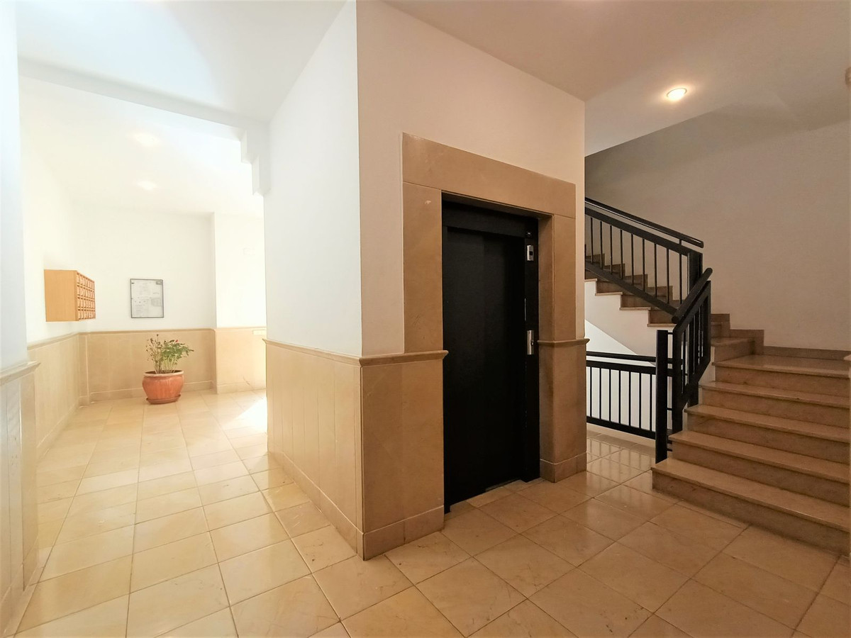 Appartement te koop in San Pedro de Alcántara | 3 slaapkamers H4309864