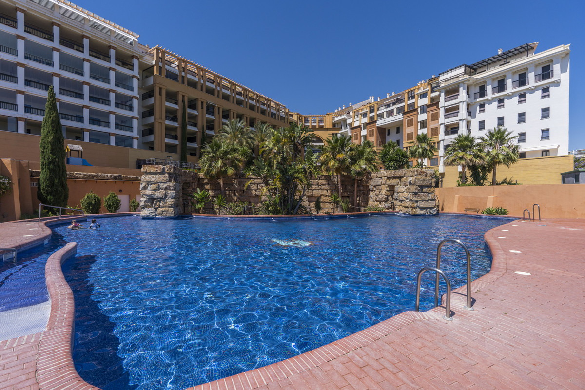 Appartement te koop in San Pedro de Alcántara | 2 slaapkamers H5072380