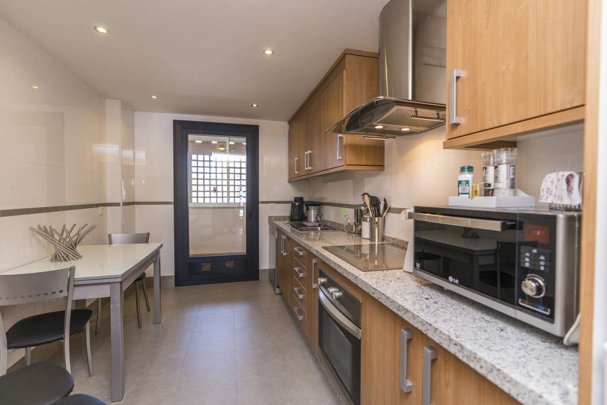 Appartement te koop in San Pedro de Alcántara | 2 slaapkamers H5072380