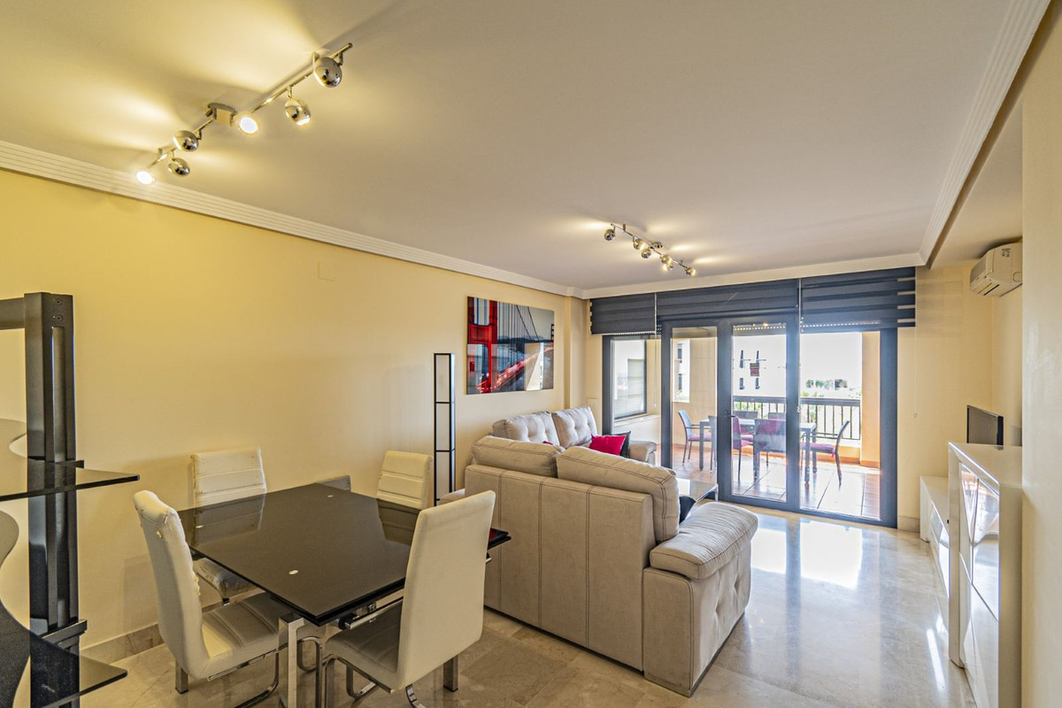 Appartement te koop in San Pedro de Alcántara | 2 slaapkamers H5072380
