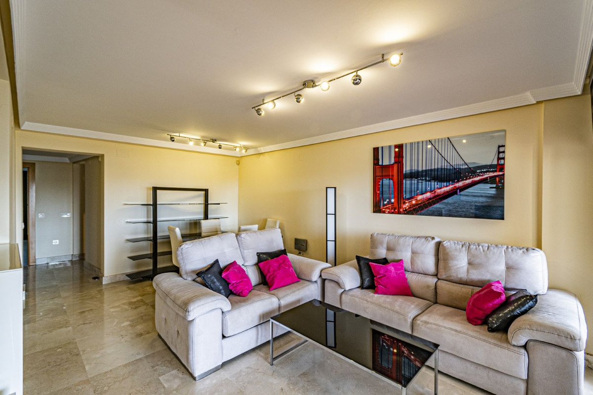 Appartement te koop in San Pedro de Alcántara | 2 slaapkamers H5072380