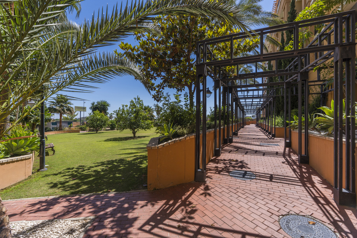 Appartement te koop in San Pedro de Alcántara | 2 slaapkamers H5072380