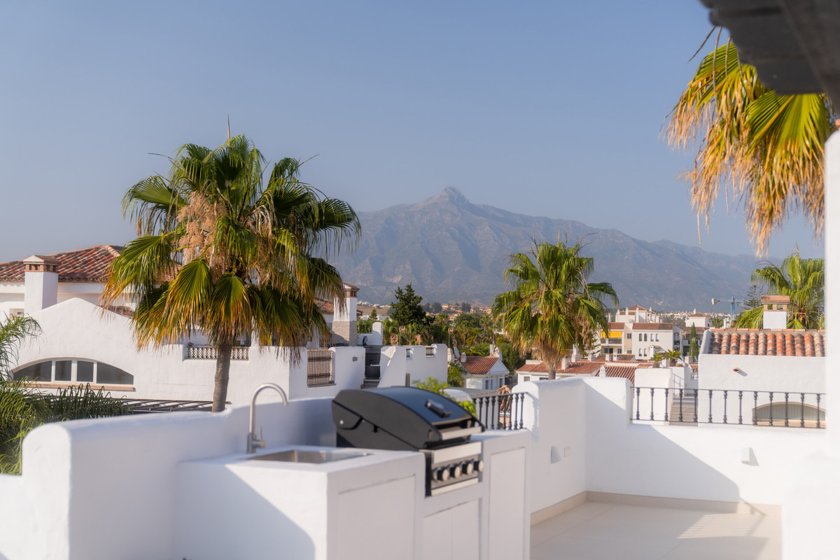 Appartement te koop in San Pedro de Alcántara | 3 slaapkamers H5072626