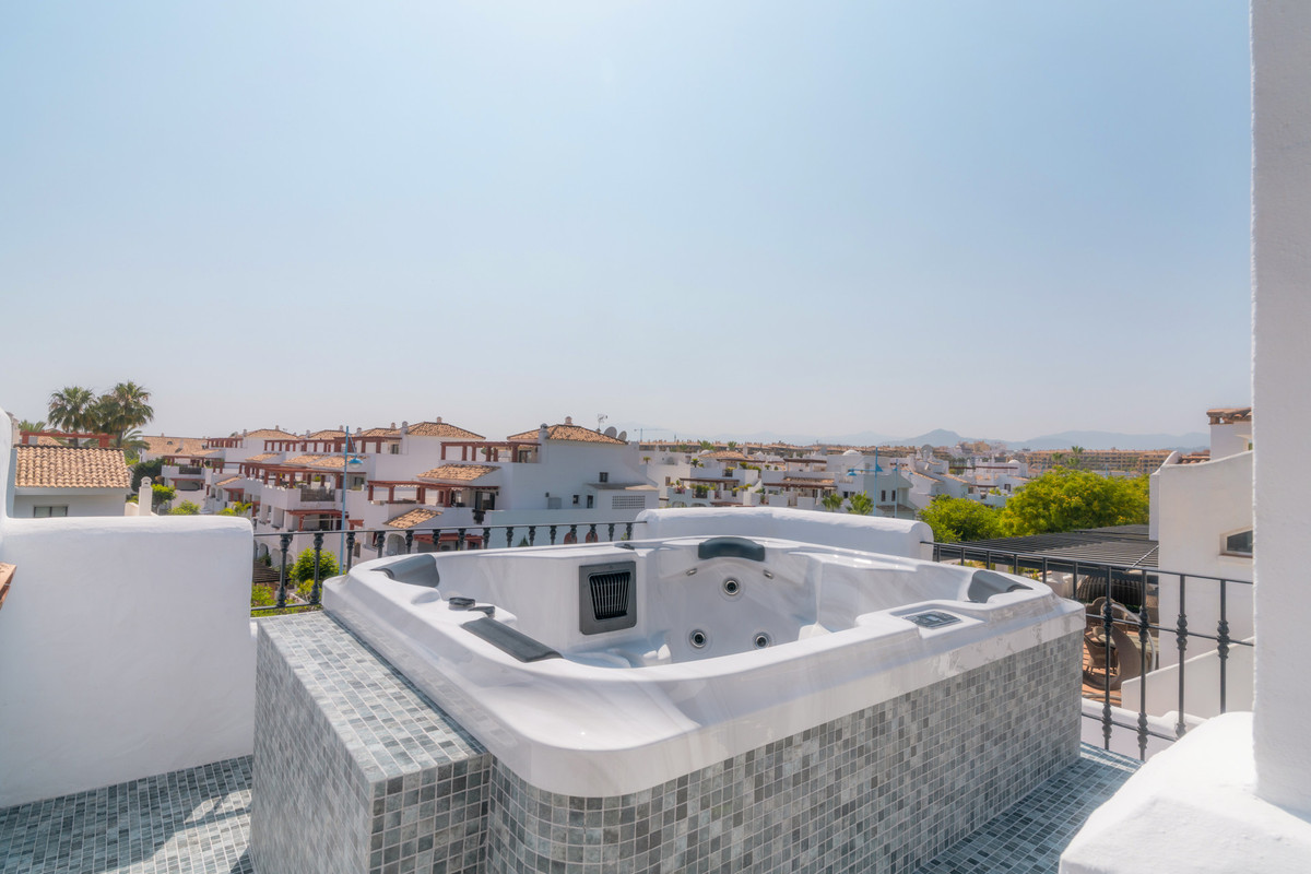 Appartement te koop in San Pedro de Alcántara | 3 slaapkamers H5072626