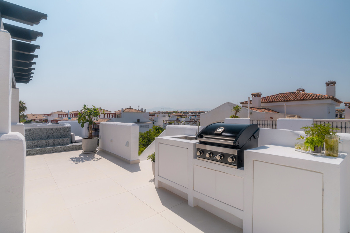 Appartement te koop in San Pedro de Alcántara | 3 slaapkamers H5072626