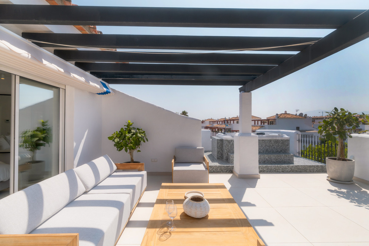 Appartement te koop in San Pedro de Alcántara | 3 slaapkamers H5072626