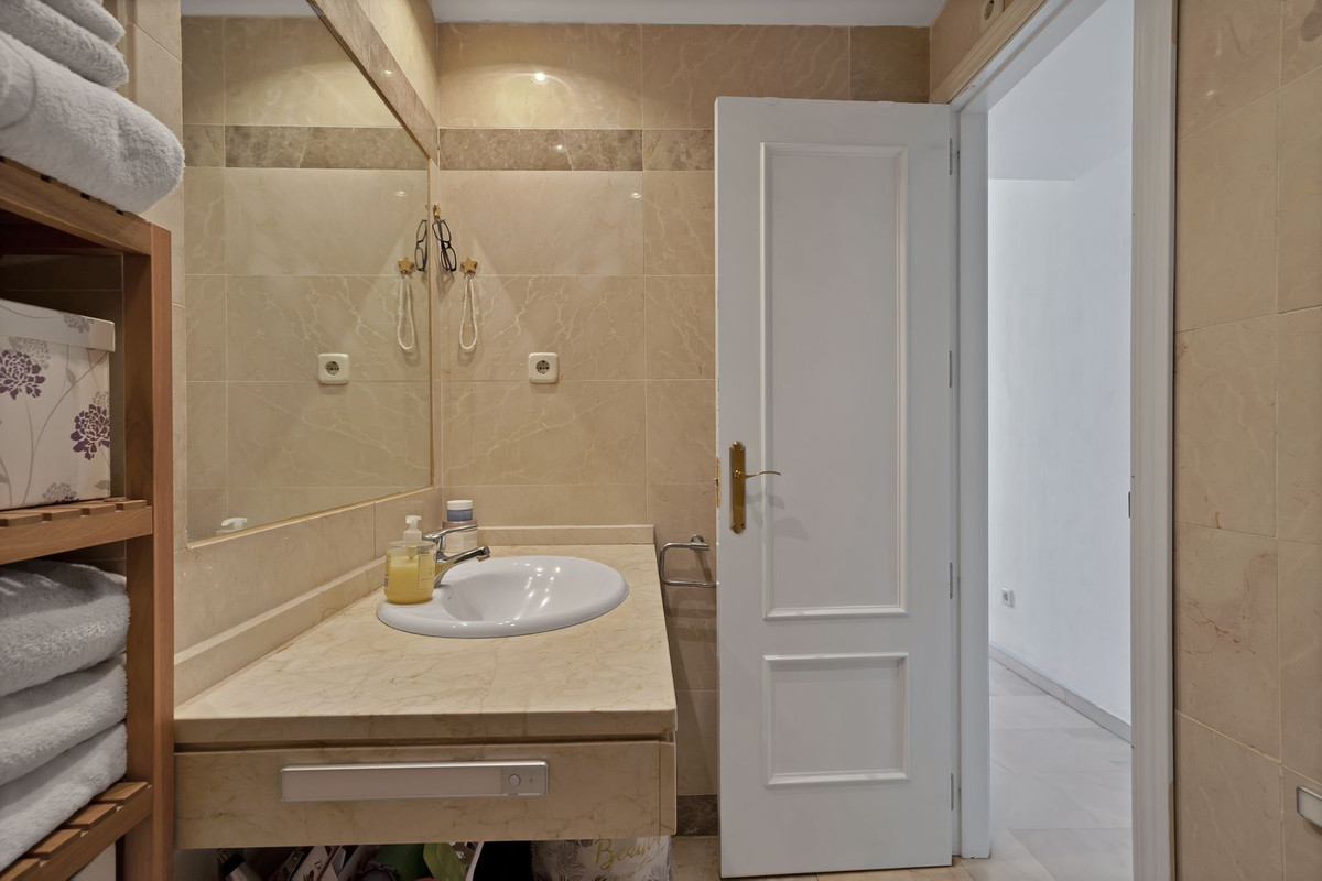 Appartement te koop in San Pedro de Alcántara | 2 slaapkamers H5074681