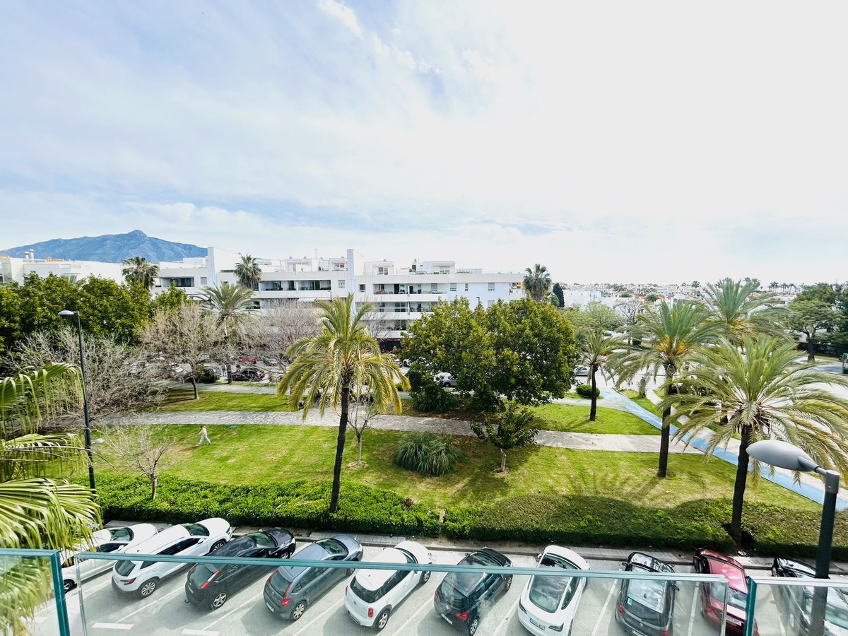 Appartement te koop in San Pedro de Alcántara | 3 slaapkamers H5081398